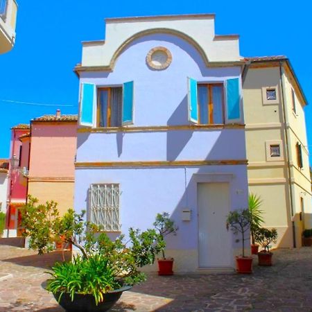 Cielo Terra Luna, In Centro A Numana Exterior foto