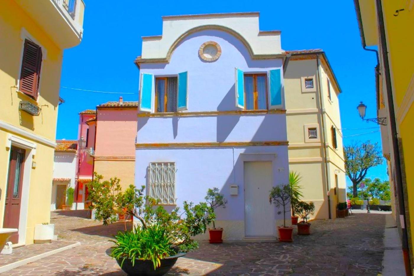 Cielo Terra Luna, In Centro A Numana Exterior foto